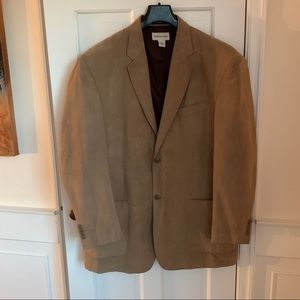 *Tall men’s classic tan sport coat